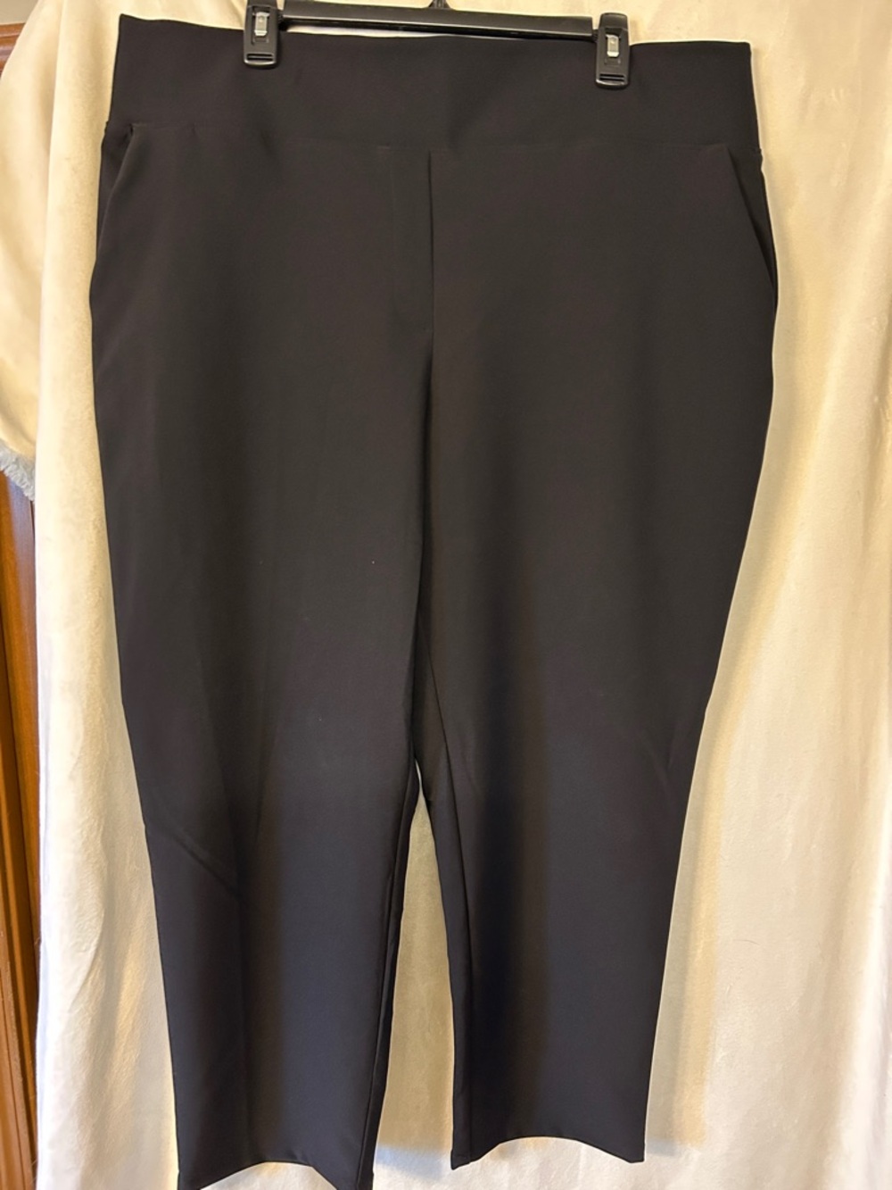 Nine West Black Cropped Ponte Pull-On Pants
